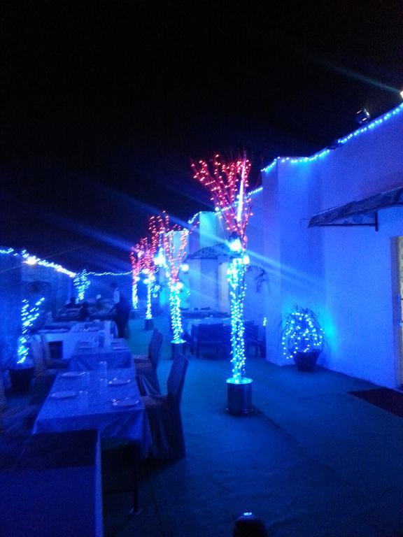 Hotel B.R. Inn Panipat Экстерьер фото
