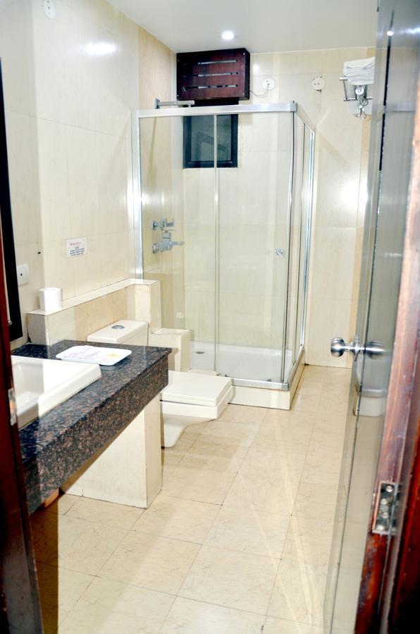 Hotel B.R. Inn Panipat Экстерьер фото