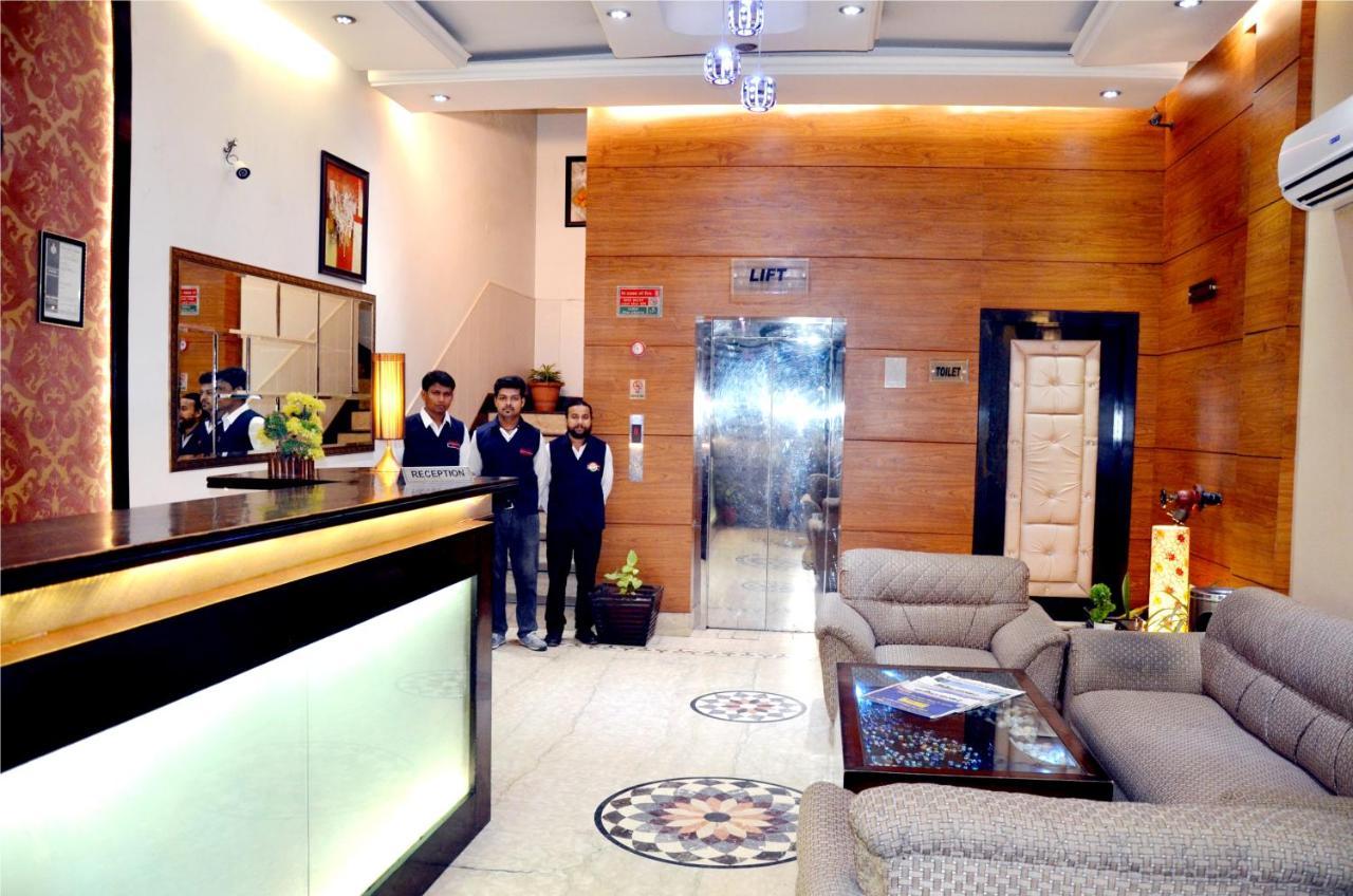Hotel B.R. Inn Panipat Экстерьер фото