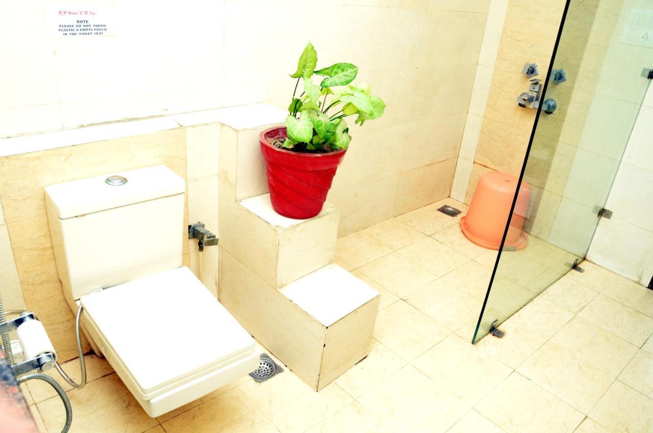 Hotel B.R. Inn Panipat Экстерьер фото